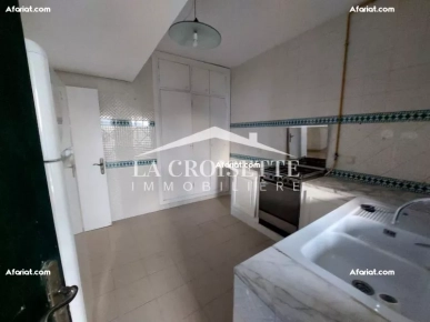 Duplex S+3 avec vue partielle sur mer à La Marsa MDV0165