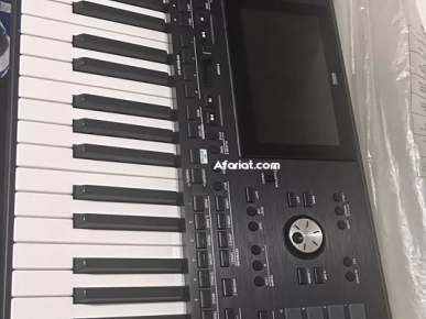 A vendre Korg pa5x dans sa boîte d’origine avec garantie