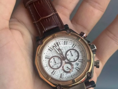 Vente des belles montres neuf