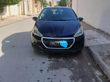 A vendre peugeot 208 bon occassion