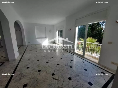 Villa S+5 avec piscine à Gammarth MVL0842