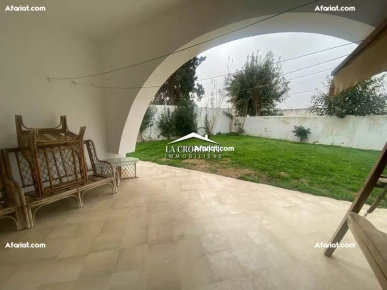 Villa pain pied S+3 à La Marsa MVV0312