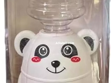 distributeur eau /  jus / lait  présente un design de panda