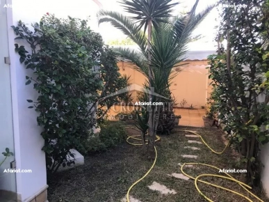 Villa S+4 avec piscine à Ain Zaghouan Nord MVL1233