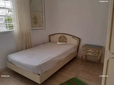 à louer un etage de villa S+3 meublé ou vide sidi bousaid