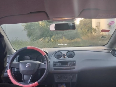À Vendre : Seat Ibiza 1.2L Essence – 2015 – Très bon état