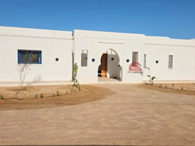 Vente grande maison plain pied à Djerba Ghizen ZA