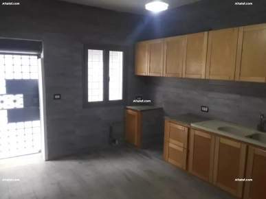 À vendre maison R+1 à la corniche