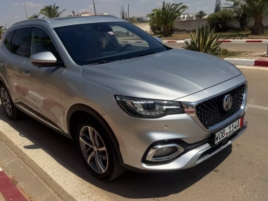MG EHS Luxury Plug-in Hybrid – 12/2021 – Excellent état