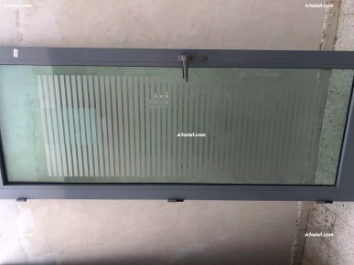 PORTES À VENDRE
