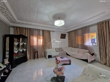 Maison S+2 avec jardin à vendre à Hammamet Sud 51355351