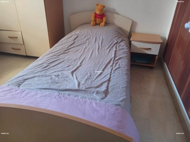 A vendre une chambre à coucher en très bons états.