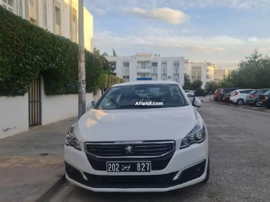 Voiture Peugeot 508