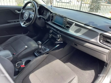 kia rio 2020
