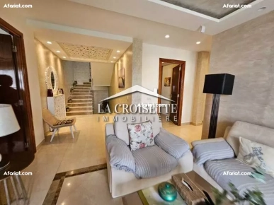 Villa S+4 avec piscine à Gammarth MVV0379