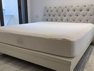 A vendre lit 2 places + matelas king size 180x200