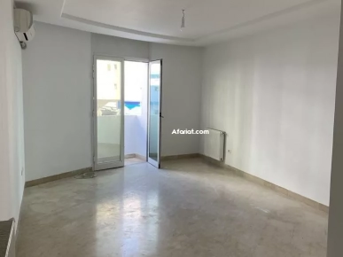 Appartement S+2 à Louer - Cité Wahat, Aouina, Tunis