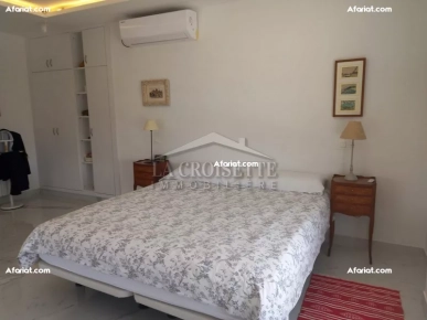 Une villa S+5 avec piscine à Carthage ZVL0336