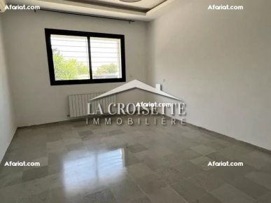 Appartement S+4 avec jardin à La Marsa  ZAL1758
