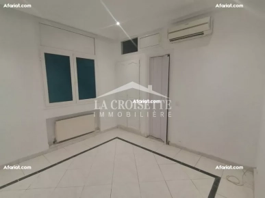 Villa plain pied S+3 à La Soukra ZVL1554