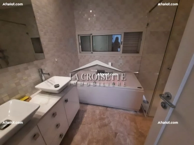Villa S+5 avec piscine à La Marsa MVL0922