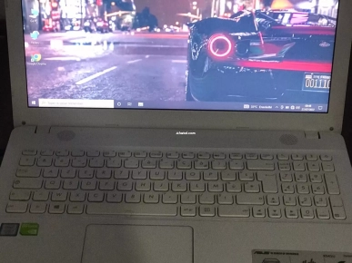 Pc asus/i7 7éme gen/ 256 ssd | afariat.com