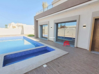 VILLA AVEC PISCINE - TITRE BLEU A DJERBA VILLA AVEC PISCINE - TITRE BLEU A DJERBA
