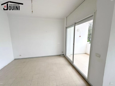 Appartement S+3 À Louer à Cité El Mahrajène