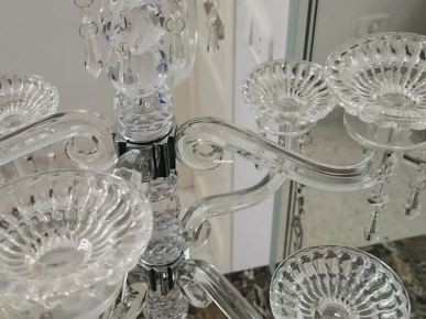 Bougoire en verre de cristal à 8 branches hauteur 70 cm prix 300d