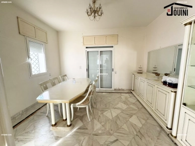 Villa 600 M2 à Ezzahra