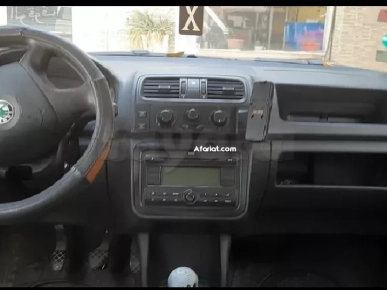 Skoda berline 6CV