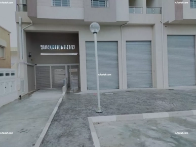 Á vendre un s+1 dans Á Raouad sur la route principale