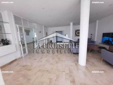 Villa S+5 avec piscine à Gammarth ZVL0356