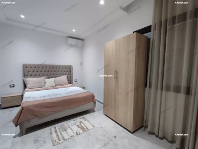 Une Villa S+3 avec piscine à La Location Annuelle