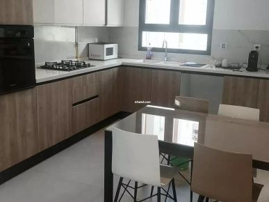 Ain Zaghouan Nord :  A louer appartement  au premier étage meublé