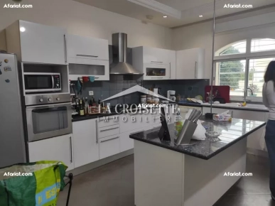 Villa S+6  à Gammarth ZVL0574