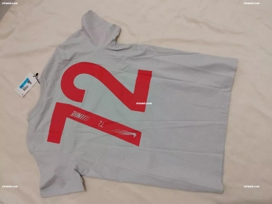 À vendre PULL Gris