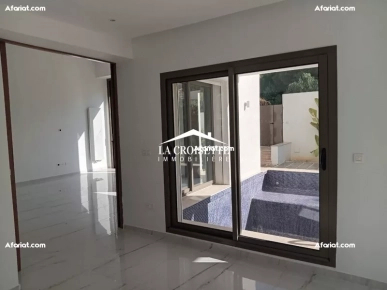 Duplex S+3 avec piscine à Gammarth ZDL0638
