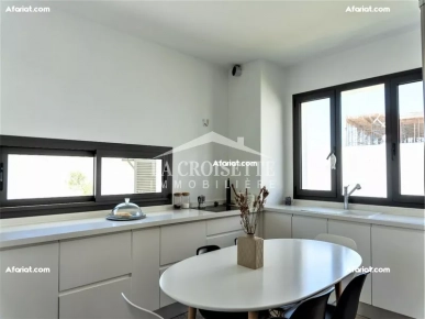 Villa S+4 à La Soukra MVV0395