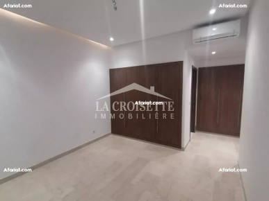 Appartement S+3 à La Soukra ZAV1436