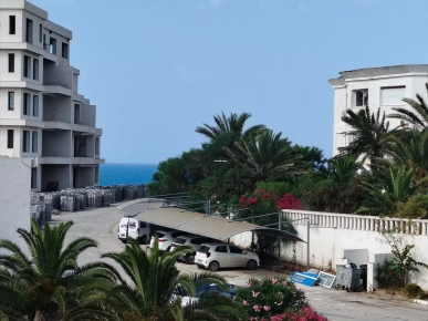 A Louer Grand S+1 + Balcon + Parking Gammarth