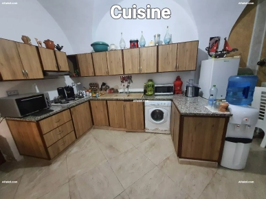 À échanger/Vendre Maison au centre-ville de Kéliba,sidiBoudhaoui.