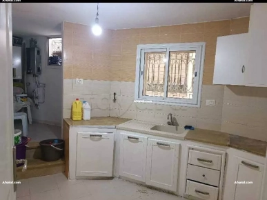 un petit duplex à la Marsa