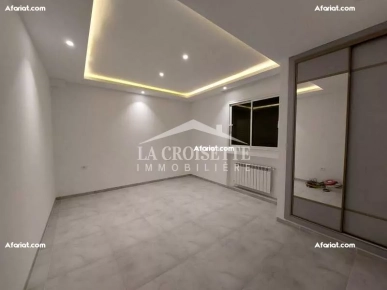 Appartement S+2 à La Soukra MAL1273