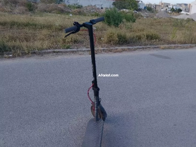 trotinette électrique Xiaomi mi électrique scooter 4 lite