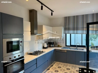 Villa S+4 avec piscine à Gammarth MVL0373