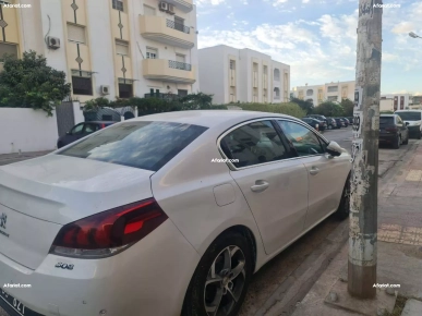 Voiture Peugeot 508