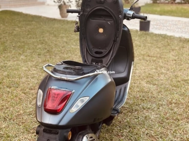 vespa sprint 50