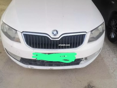 Je vend 2 skoda Octavia et01 Mazda CX9