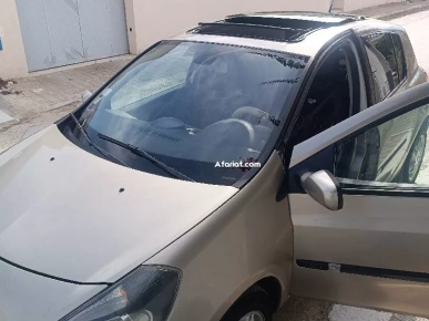 je mets en vente une belle clio 3